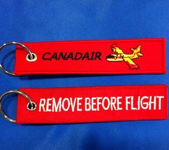 Llavero Remove Before Flight Canadair Rojo